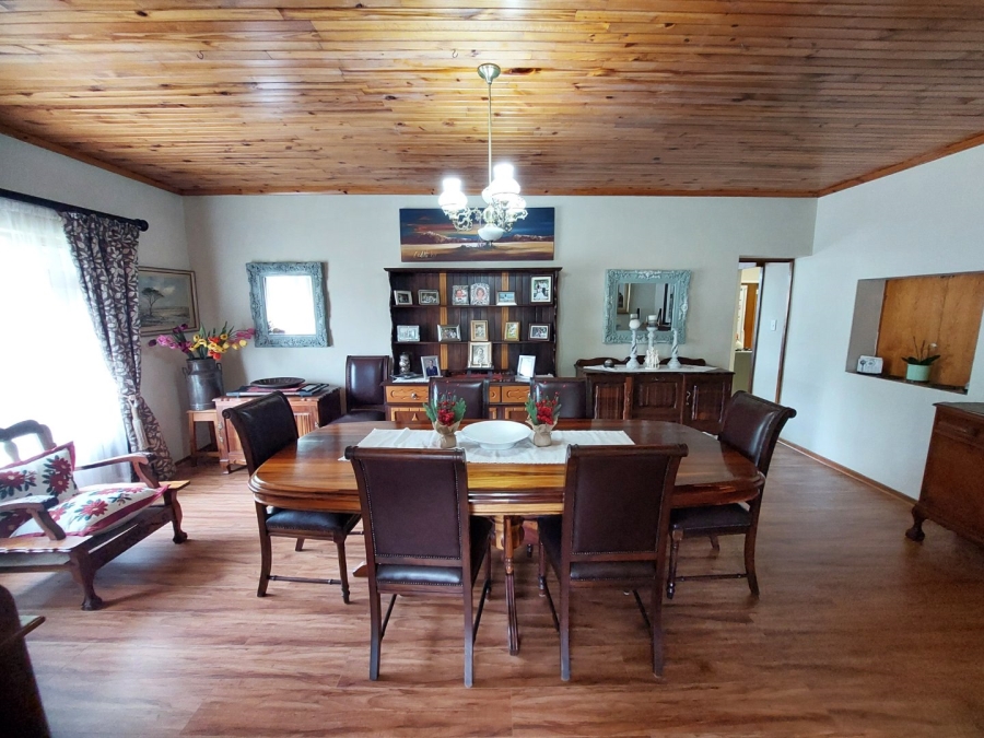 5 Bedroom Property for Sale in Oudtshoorn South Western Cape